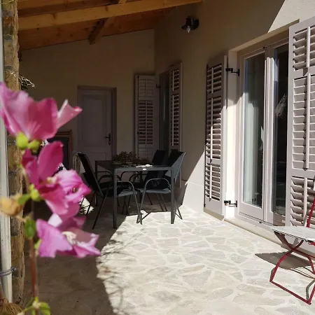 Vila Flora Secovlje Exterior photo